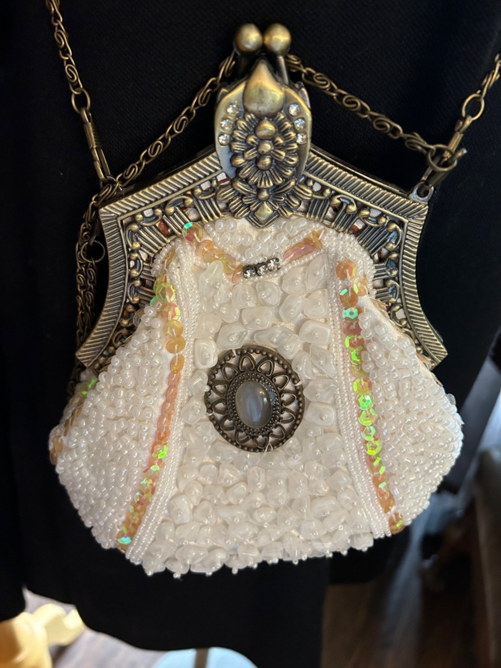 RARE Mary Frances Vintage Bridal Inspo White Beaded Evening bag  5” x 7”